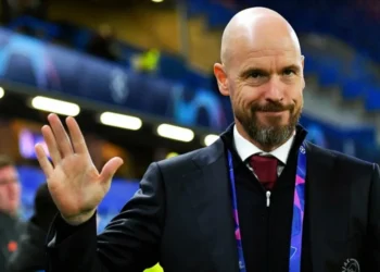 Ten Hag giải cứu "kẻ bị MU chối bỏ" ngay sau khi đến Old Trafford