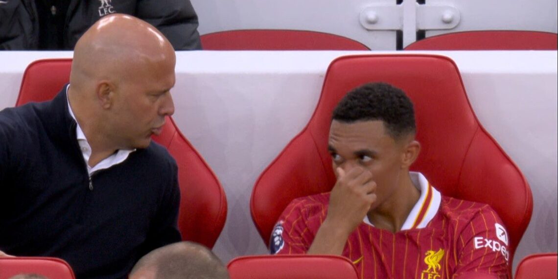 HLV Arne Slot an ủi và nhấn mạnh tầm quan trọng của Arnold