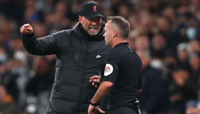 HLV Jurgen Klopp thêm lần nữa lên tiếng vì vấn đề trọng tài