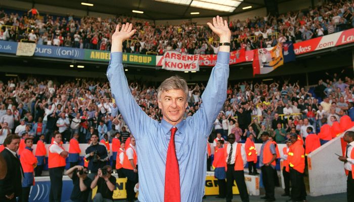 HLV huyền thoại của đội hình Arsenal 2004 là ai