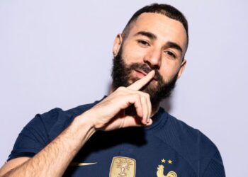 Karim Benzema tuyên bố giã từ ĐTQG Pháp