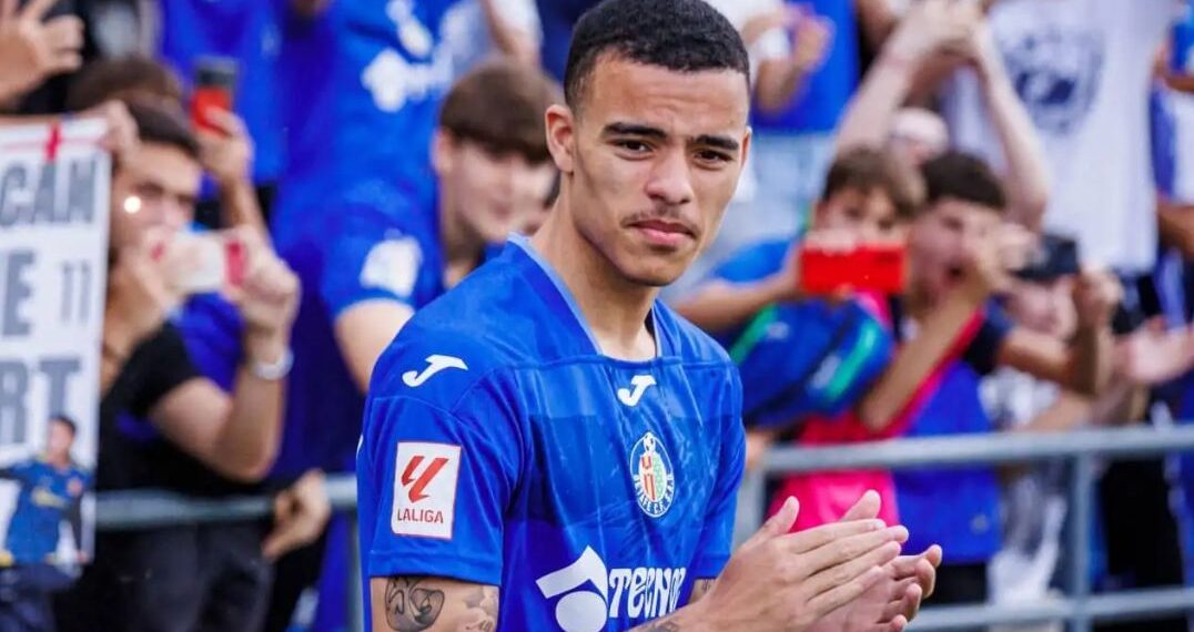 Mason Greenwood bị cổ động viên La Liga tấn công ngay trận đầu