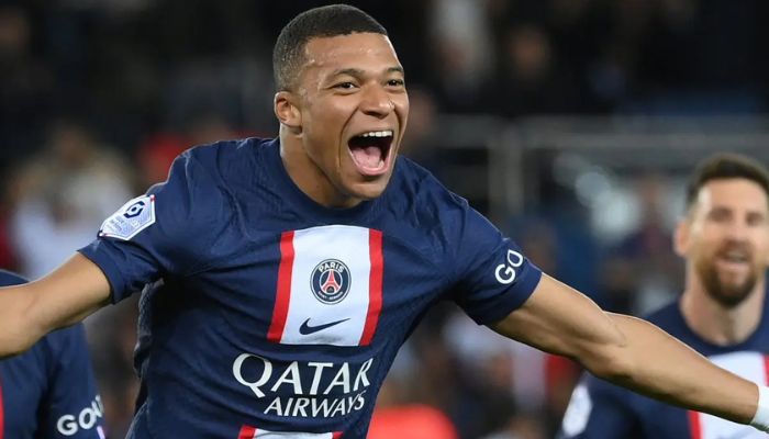 Mbappe trở thành chân sút vĩ đại nhất lịch sử PSG với bàn thắng vào lưới Nantes