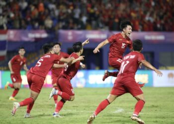 U22 Việt Nam vượt qua Thái Lan