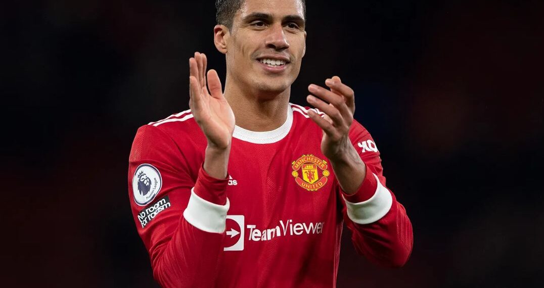 Trung vệ Varane nói gì sau khi bị Ten Hag loại khỏi đội hình chính