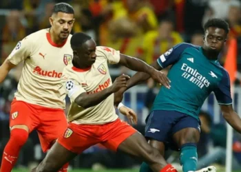 Lens tạo ra địa chấn tại Pháp sau khi đánh bại Arsenal