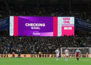 Chúng ta có đang hiểu sai về VAR không?